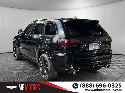 Used 2017 Jeep Grand Cherokee SRT image 8
