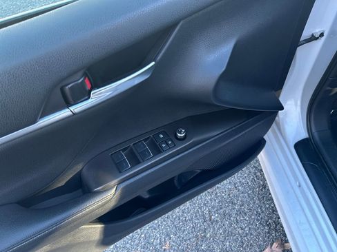 Used 2023 Toyota Camry XSE image 17