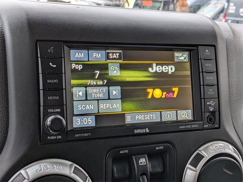 Certified 2016 Jeep Wrangler Unlimited Rubicon image 18