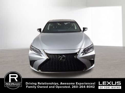 Certified 2025 Lexus ES 300h F Sport image 3