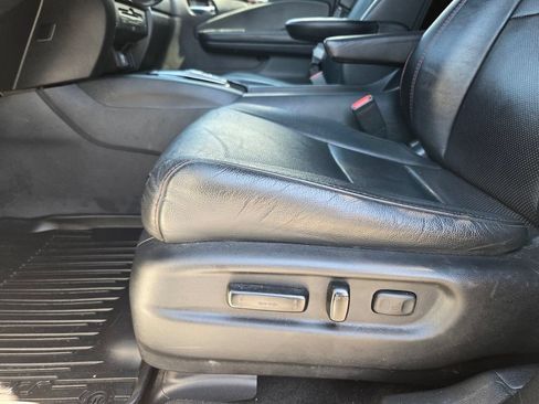 Used 2022 Honda Pilot Black Edition image 12