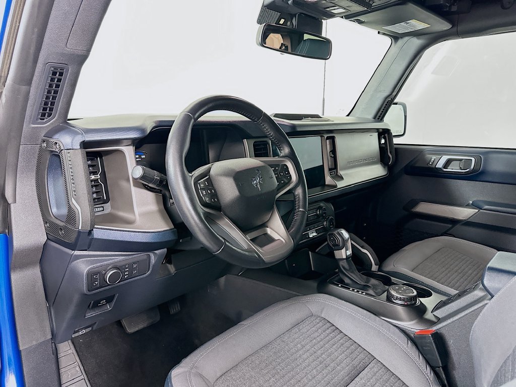 Used 2022 Ford Bronco Outer Banks AWD/4WD image 9