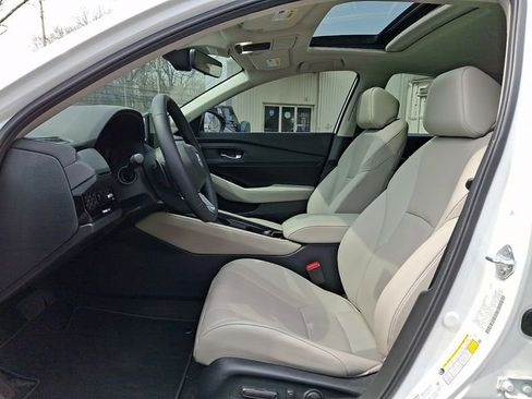 Used 2025 Honda Accord Touring image 13