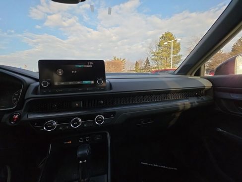 Used 2023 Honda CR-V LX image 19