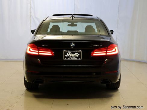 Used 2018 BMW 540i xDrive image 7