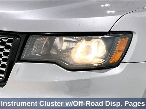 Used 2021 Jeep Grand Cherokee Altitude AWD/4WD image 43