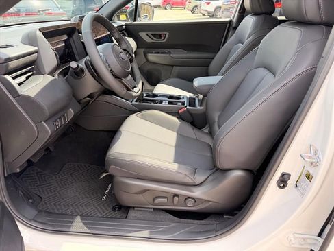 New 2026 Subaru Outback Limited AWD/4WD image 10