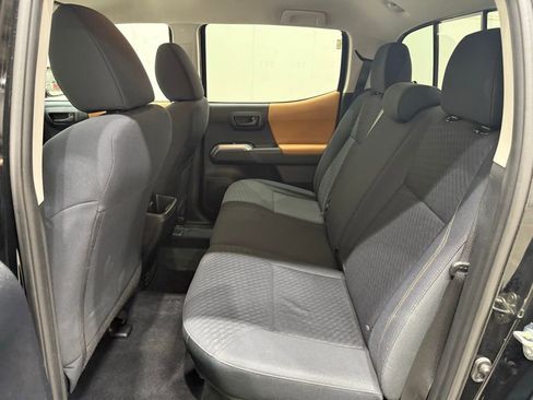 Used 2020 Toyota Tacoma SR5 image 16