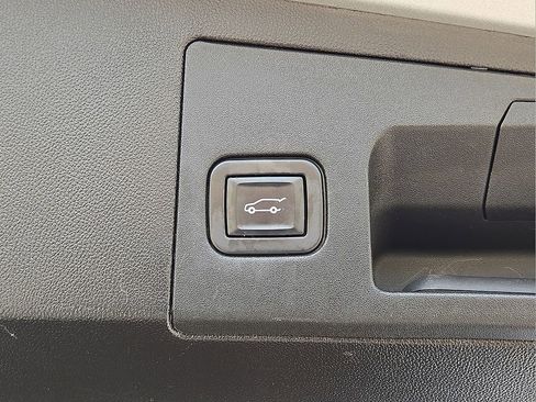 Used 2020 Cadillac XT5 Luxury image 15