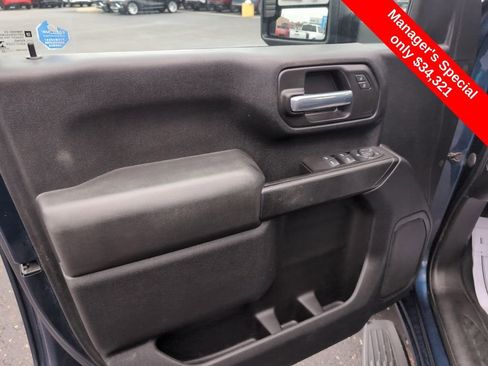 Used 2020 Chevrolet Silverado 2500 Custom w/ Custom Convenience Package image 16