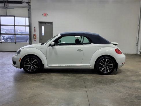Used 2016 Volkswagen Beetle 1.8T Denim image 9