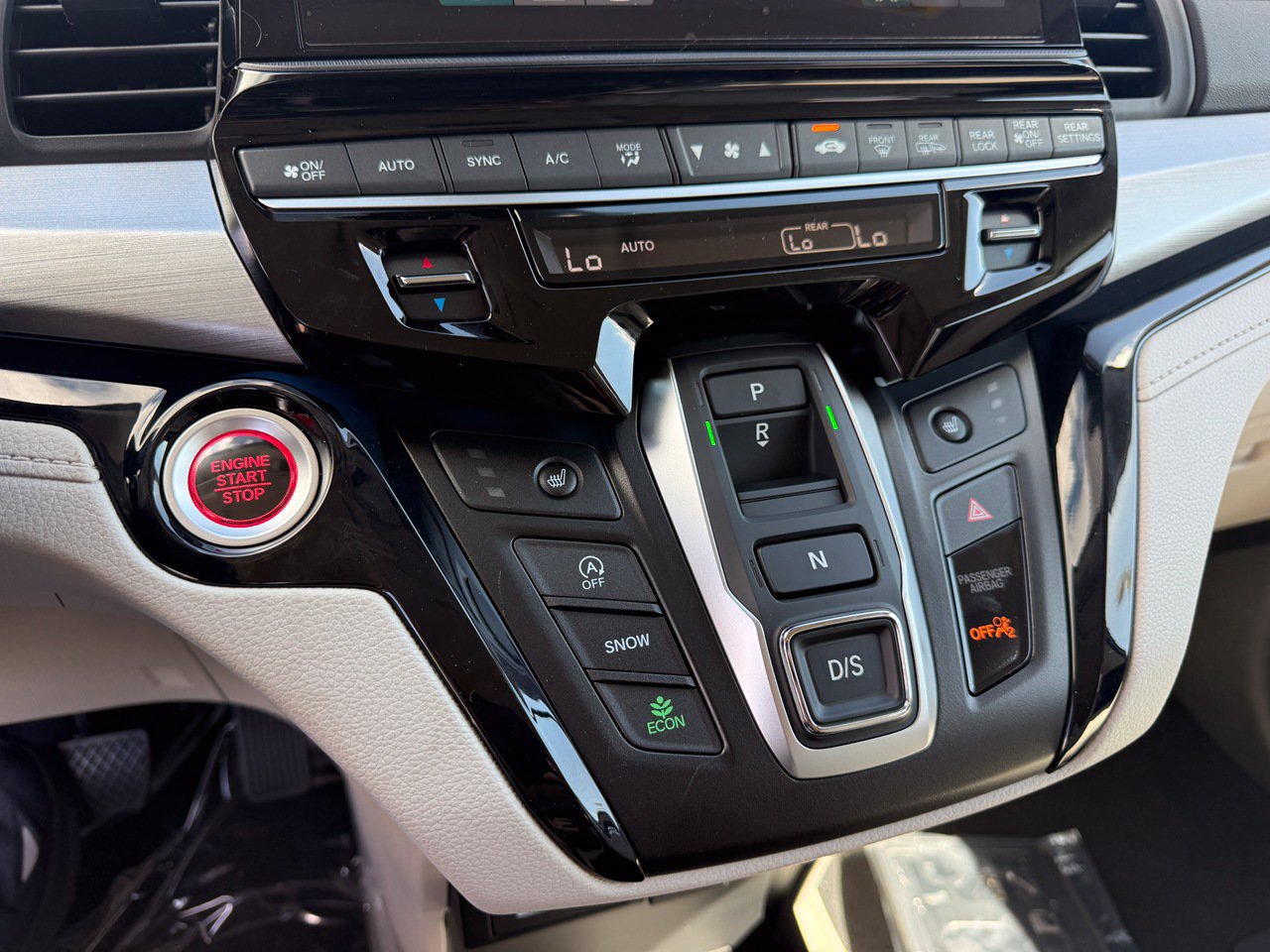 New 2027 Honda Odyssey Touring image 17