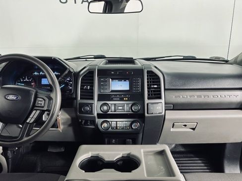 Used 2020 Ford F550 4x4 Crew Cab Super Duty image 27