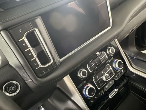 Certified 2023 GMC Yukon Denali AWD/4WD image 16