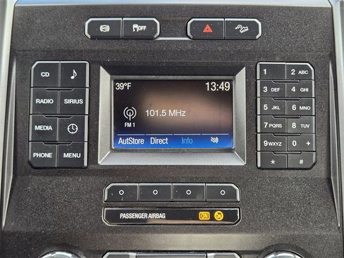 Used 2018 Ford F250 XLT w/ FX4 Off-Road Package image 17