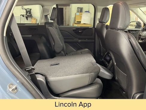 New 2026 Lincoln Aviator AWD image 31