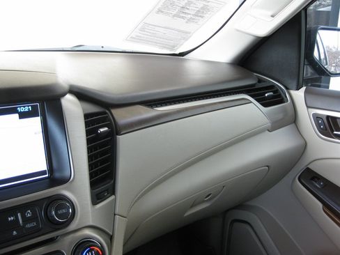 Used 2019 GMC Yukon Denali w/ Denali Ultimate Package image 22