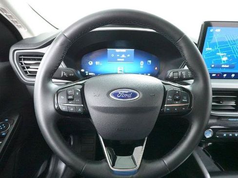 Certified 2025 Ford Escape Platinum AWD/4WD image 14