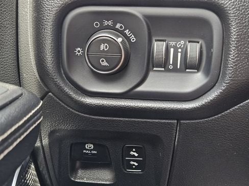 Used 2025 RAM 1500 Laramie AWD/4WD image 19