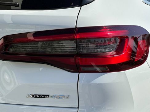 Used 2023 BMW X5 xDrive40i w/ Premium Package AWD/4WD image 34