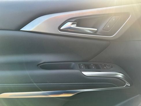 New 2026 Chevrolet Traverse LT FWD image 16