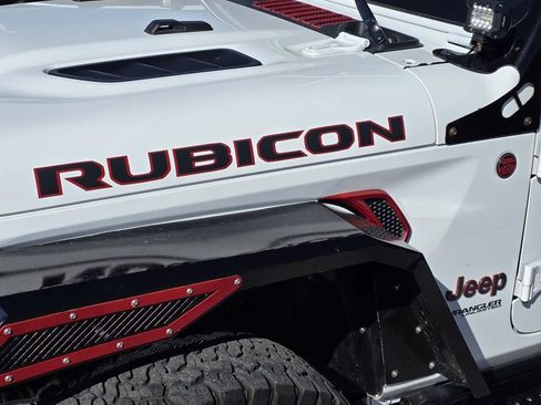 Used 2021 Jeep Wrangler Unlimited Rubicon w/ Xtreme Recon 35" Tire Package image 5