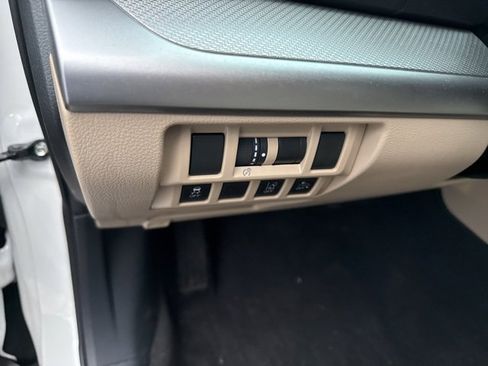 Used 2019 Subaru Outback 2.5i image 17