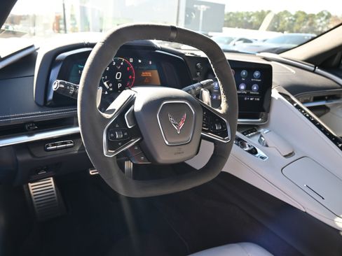 Used 2023 Chevrolet Corvette 2LT w/ Z51 Performance Package image 3