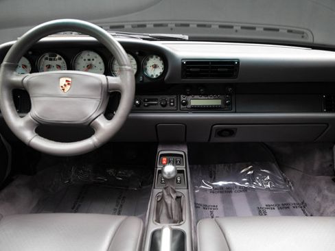 Used 1997 Porsche 911 Carrera RWD image 3