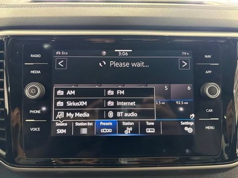 Used 2023 Volkswagen Atlas SEL AWD/4WD image 44