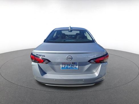 Used 2025 Nissan Versa SV image 7