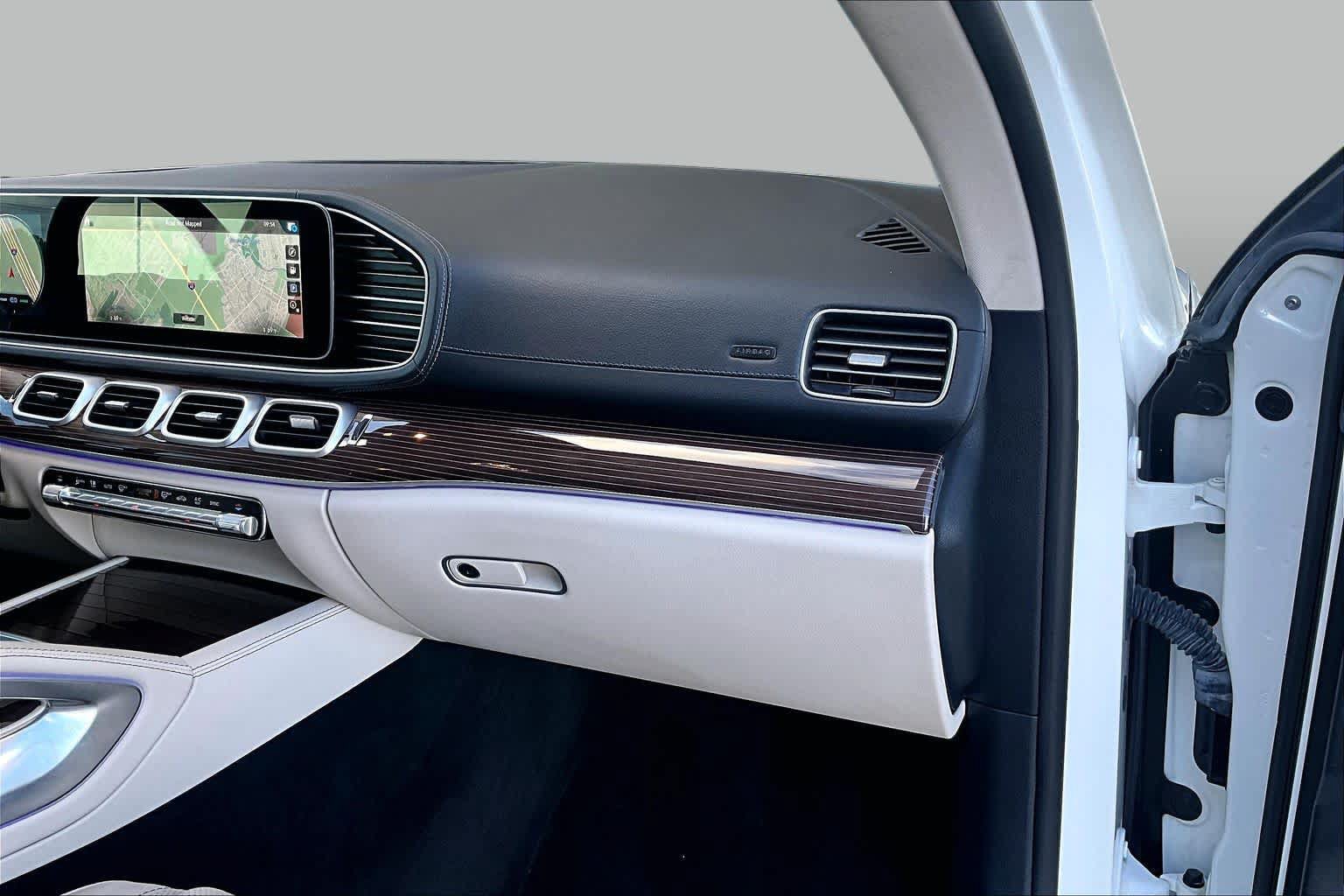 Used 2022 Mercedes-Benz GLS 450 4MATIC image 17