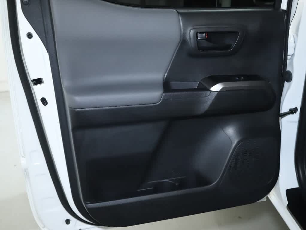Certified 2023 Toyota Tacoma SR5 AWD/4WD image 13