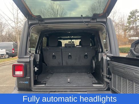 Used 2023 Jeep Wrangler Unlimited w/ Cold Weather Group image 19