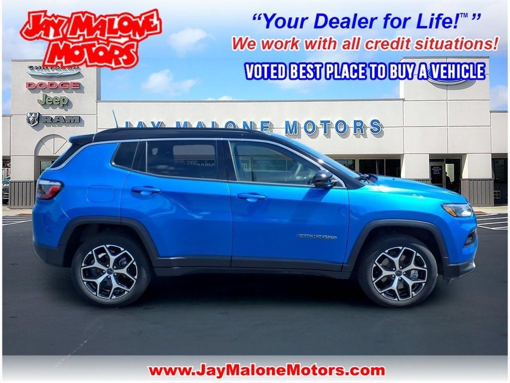 Used 2026 Jeep Compass Limited AWD/4WD image 1