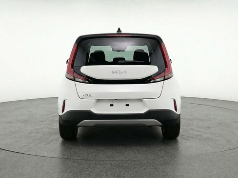 Used 2025 Kia Soul LX w/ LX Technology Package image 7