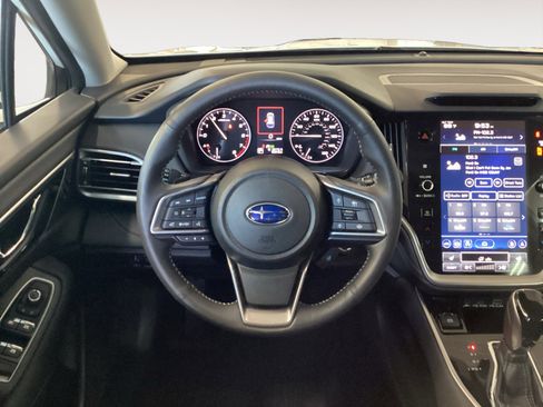 Certified 2025 Subaru Outback Limited AWD/4WD image 12