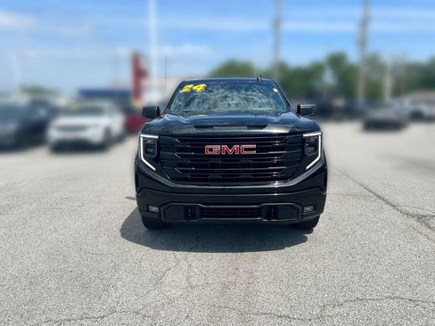 Used 2024 GMC Sierra 1500 Elevation AWD/4WD image 11