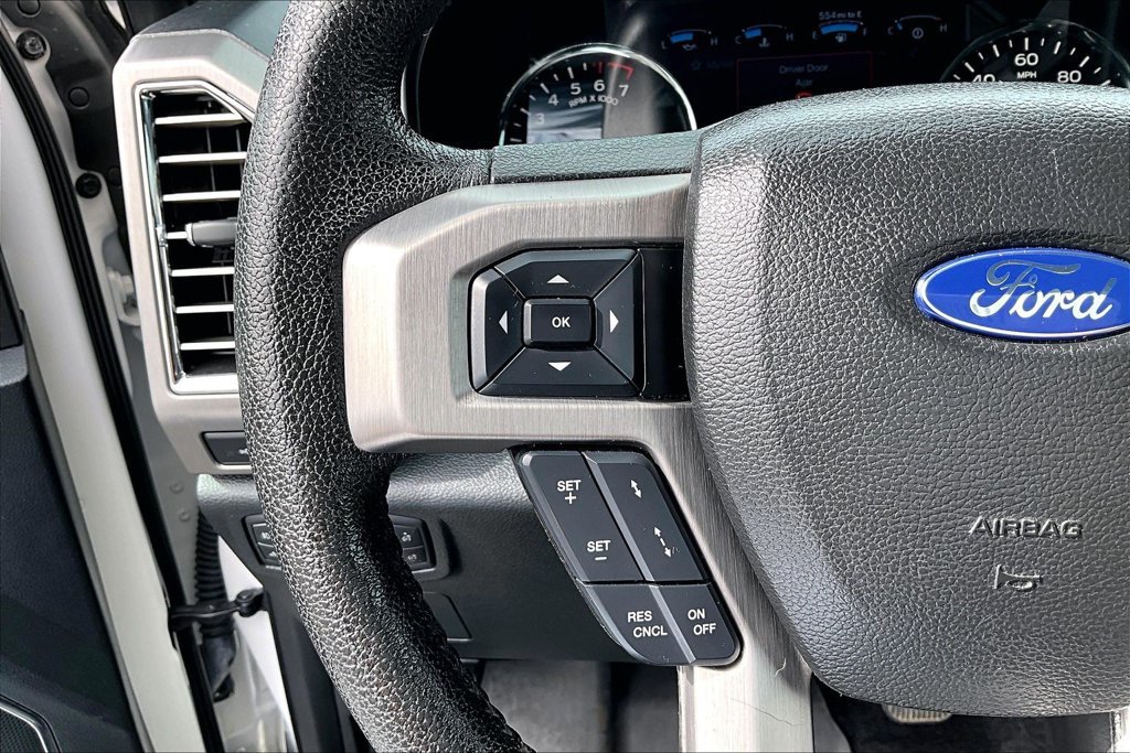 Used 2016 Ford F150 Platinum w/ Equipment Group 701A Luxury AWD/4WD image 17