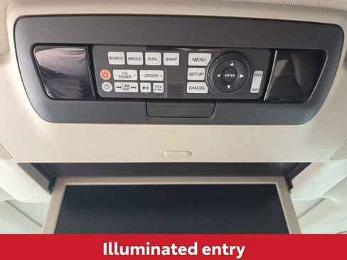 Used 2012 Honda Odyssey Touring image 22