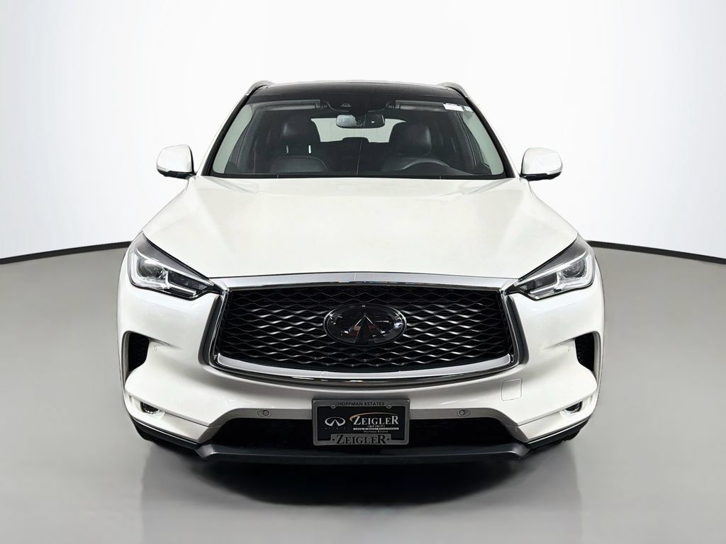 Used 2022 INFINITI QX50 Essential AWD/4WD image 3