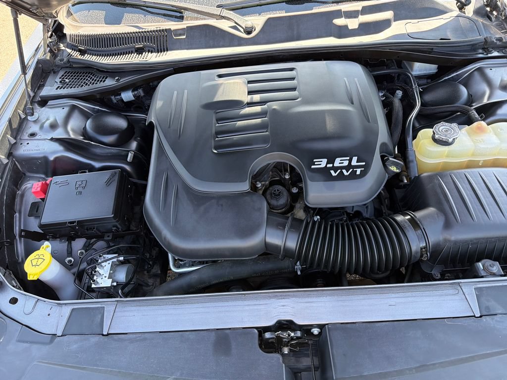 Used 2019 Dodge Challenger SXT RWD image 22