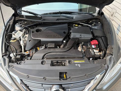 Used 2018 Nissan Altima 2.5 SV FWD image 29