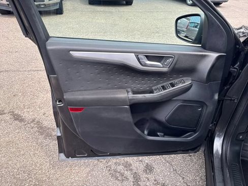 Used 2020 Ford Escape SE AWD/4WD image 7