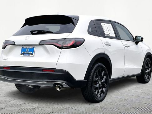 Used 2023 Honda HR-V Sport image 6