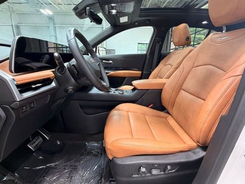 Used 2025 Cadillac XT4 Sport AWD/4WD image 22