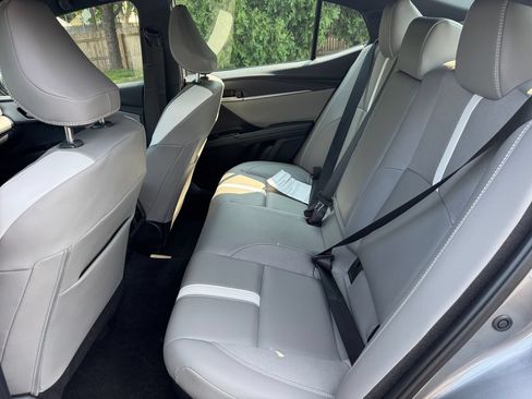 Used 2026 Toyota Camry SE FWD image 19