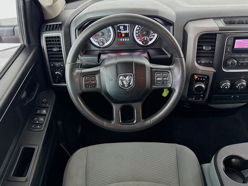 Used 2019 RAM 1500 Express AWD/4WD image 15