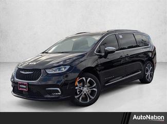 New 2026 Chrysler Pacifica Pinnacle video 1