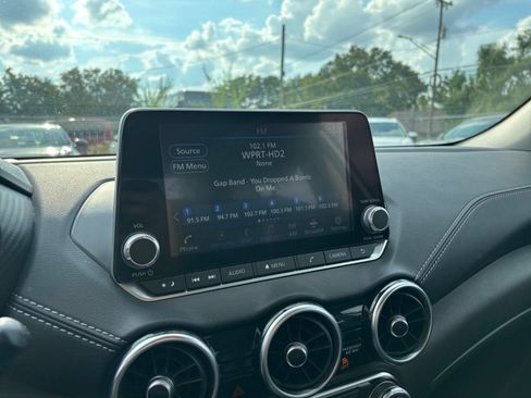 Used 2025 Nissan Sentra SV FWD image 20